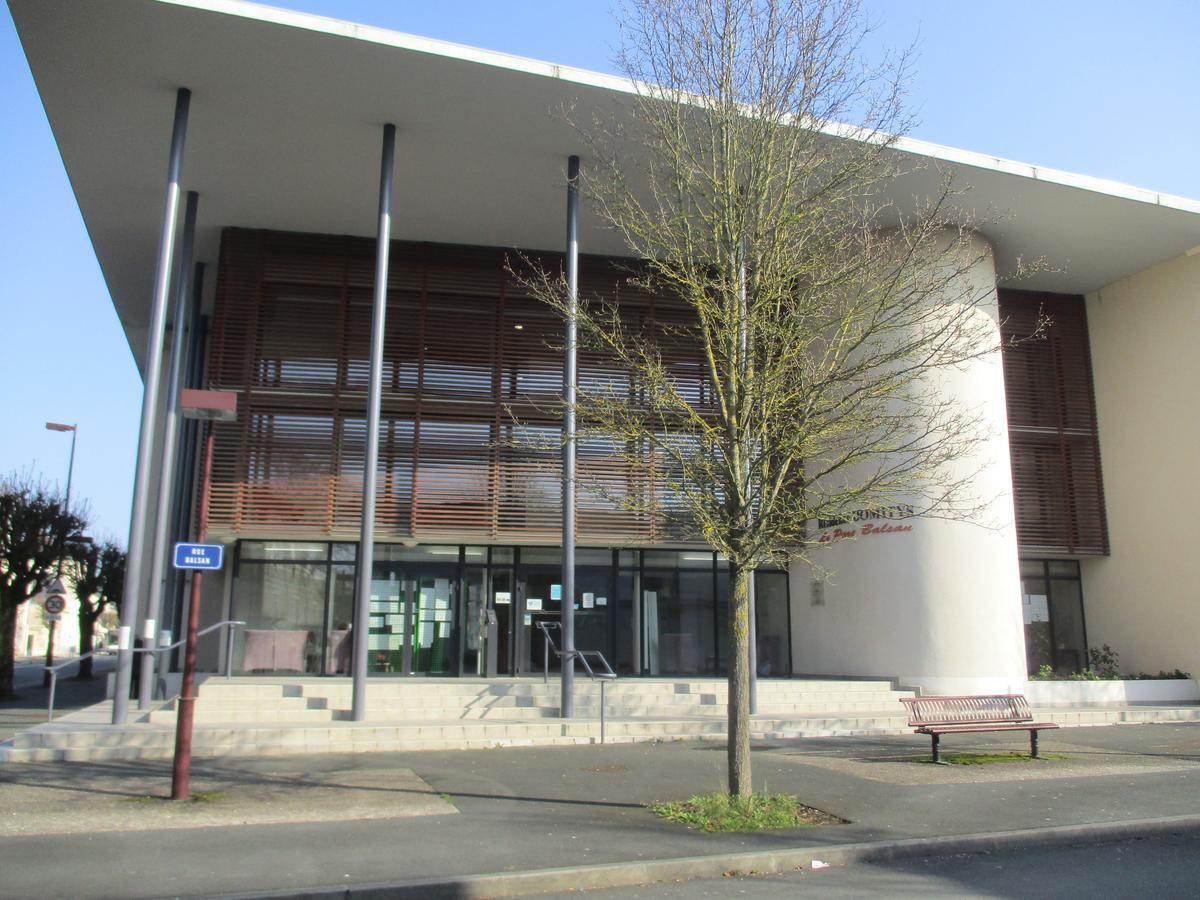 Aparthotel Domitys Le Parc Balsan Châteauroux Exterior foto
